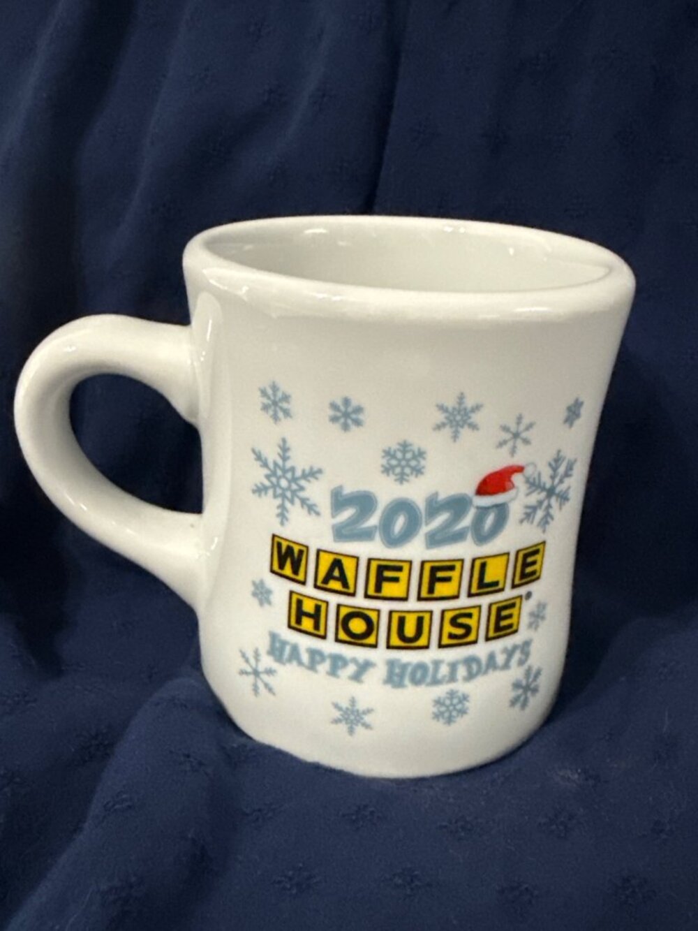 2020 Waffle House Snowflake Holiday Mug By Tuxton 5" Tall Collectible Fun